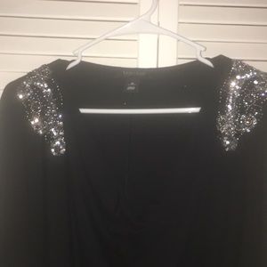 Embellished shoulder tunic